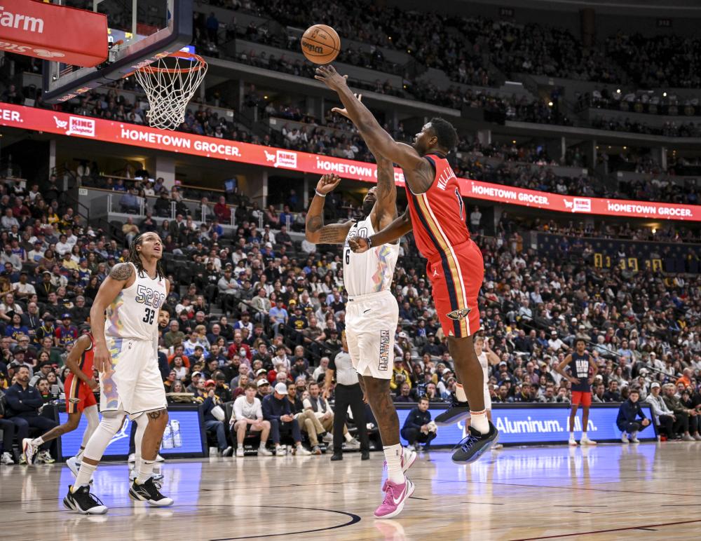 尖的微小超 尖的微小超