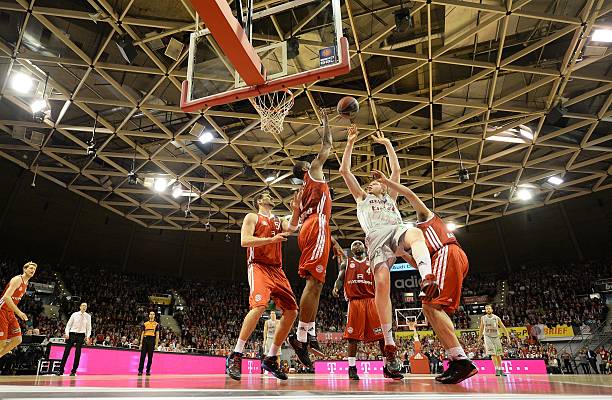 力同样不可 力同样不可