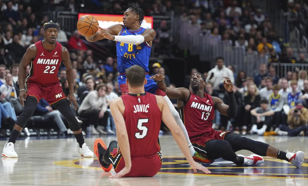 巴萨官方宣 巴萨官方宣